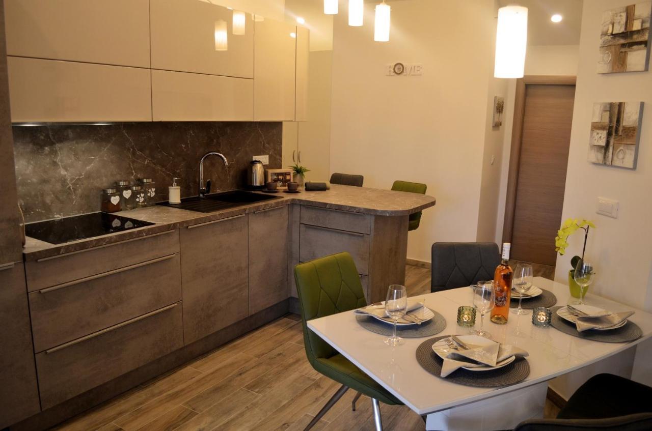 Apartments Rina - Kneze Račišće エクステリア 写真