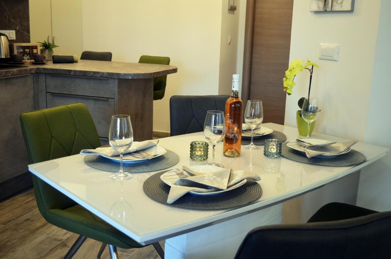 Apartments Rina - Kneze Račišće エクステリア 写真