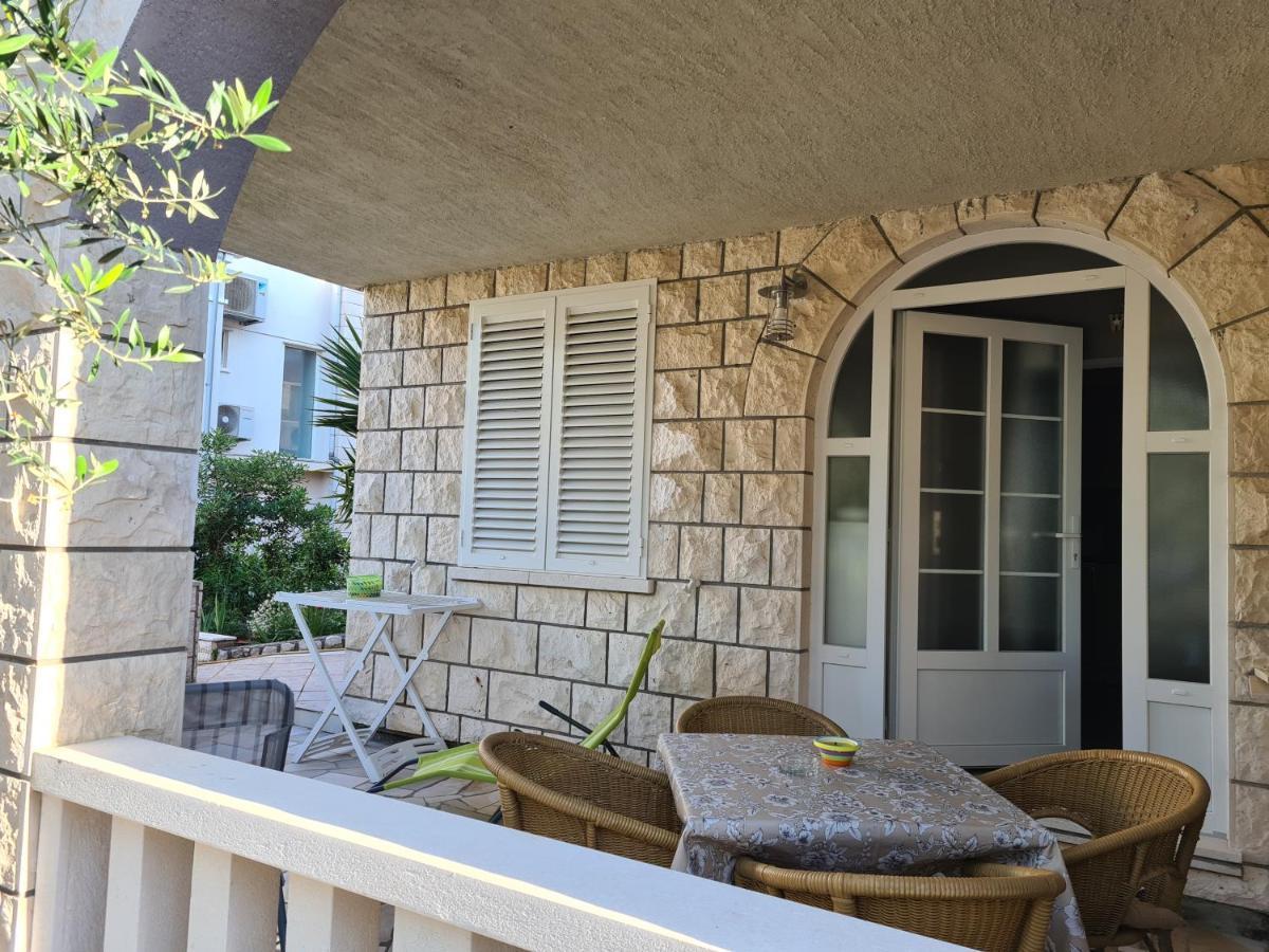 Apartments Rina - Kneze Račišće 部屋 写真