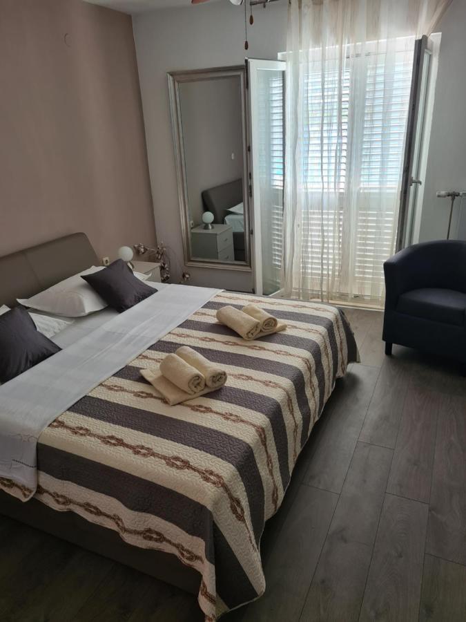 Apartments Rina - Kneze Račišće 部屋 写真