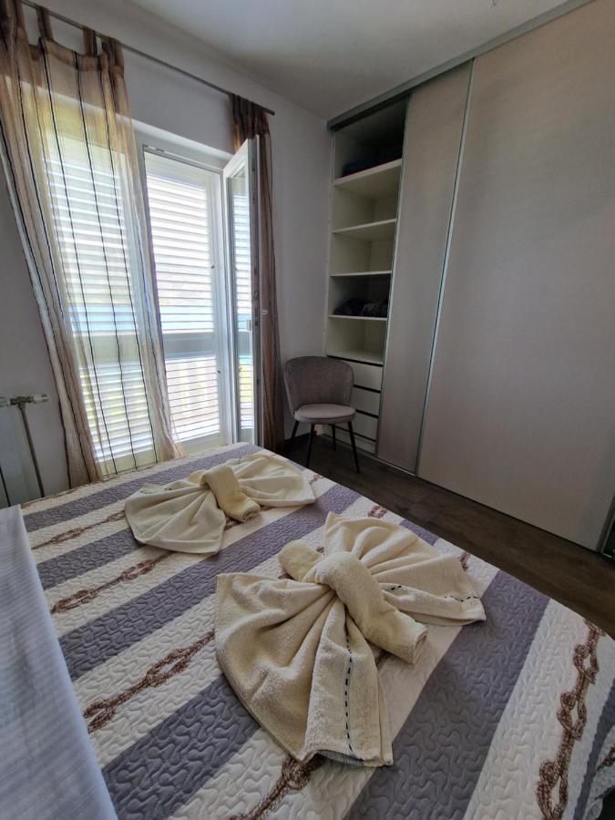 Apartments Rina - Kneze Račišće エクステリア 写真