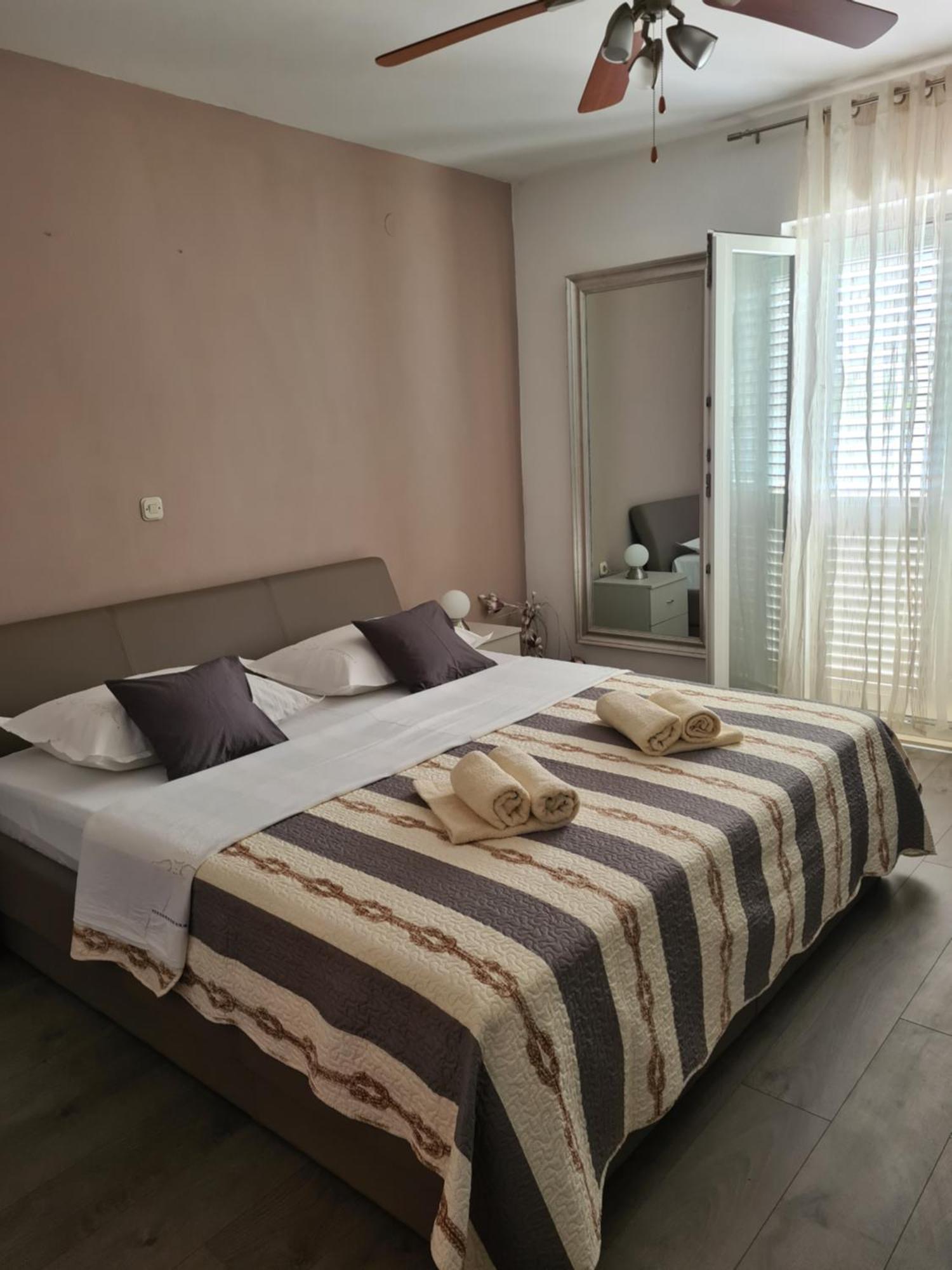Apartments Rina - Kneze Račišće 部屋 写真